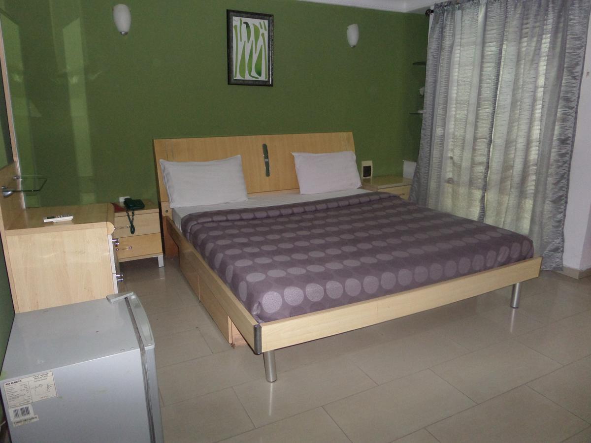 Theodawn Hotels @ Suite 29 Ikeja Buitenkant foto