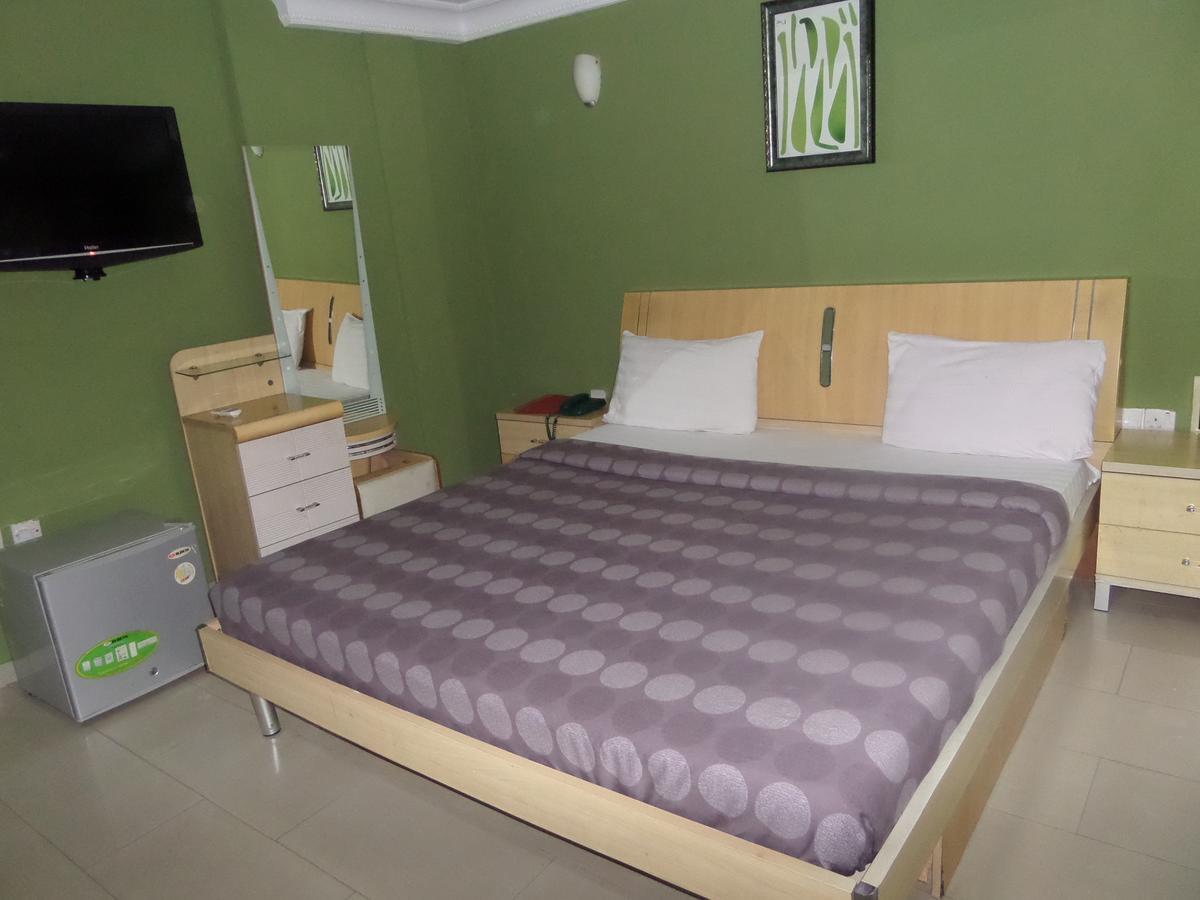 Theodawn Hotels @ Suite 29 Ikeja Buitenkant foto
