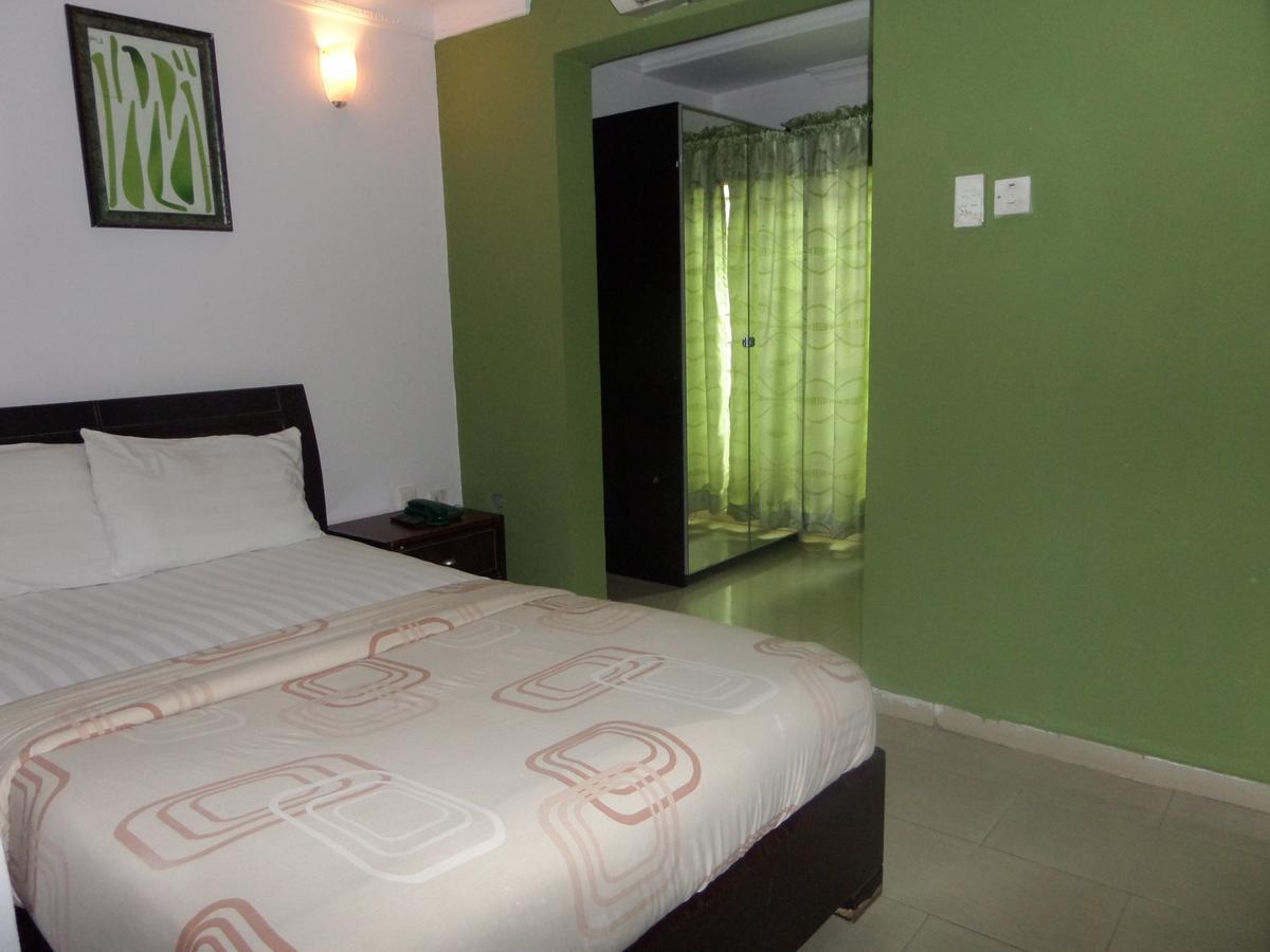 Theodawn Hotels @ Suite 29 Ikeja Buitenkant foto