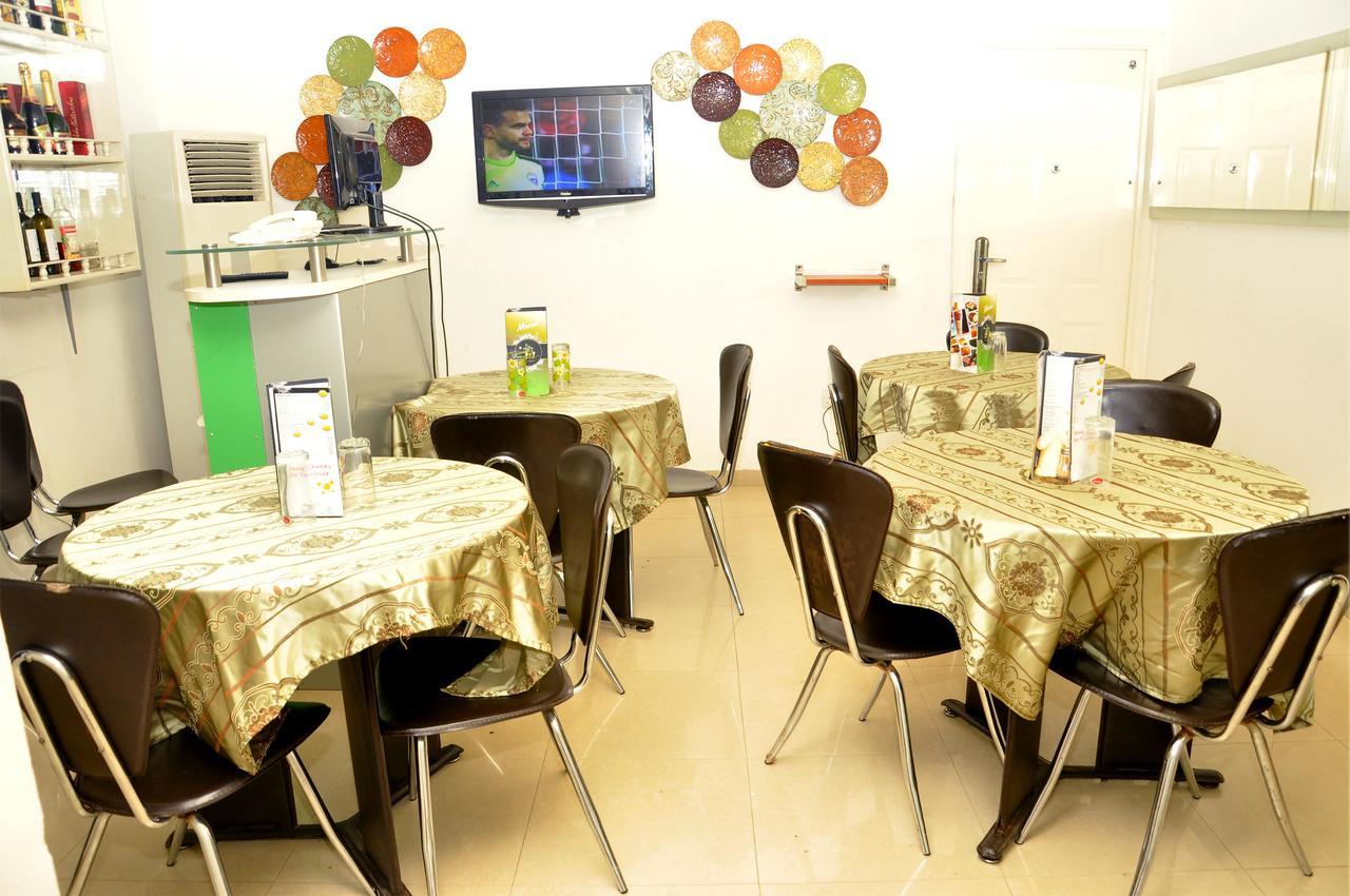 Theodawn Hotels @ Suite 29 Ikeja Buitenkant foto