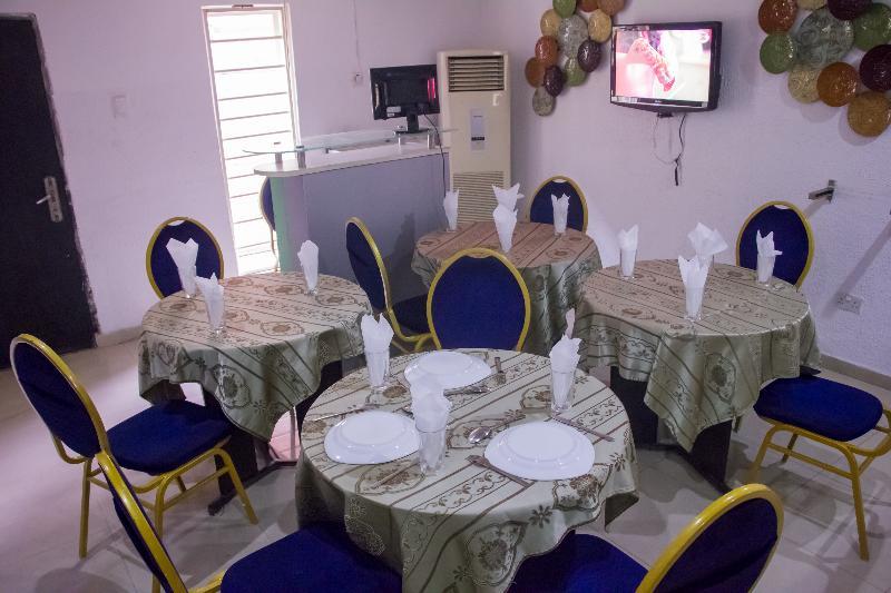 Theodawn Hotels @ Suite 29 Ikeja Buitenkant foto