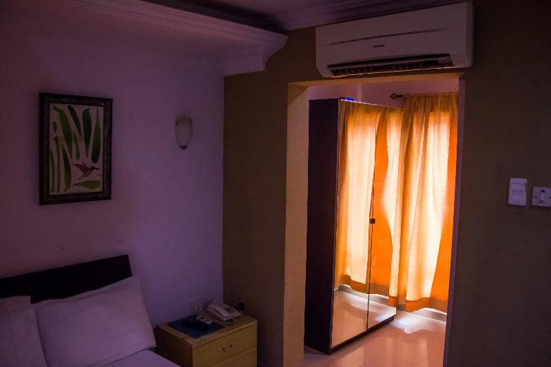 Theodawn Hotels @ Suite 29 Ikeja Buitenkant foto