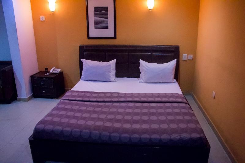 Theodawn Hotels @ Suite 29 Ikeja Buitenkant foto