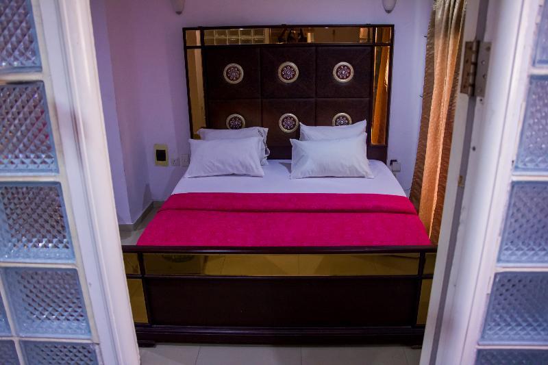 Theodawn Hotels @ Suite 29 Ikeja Buitenkant foto